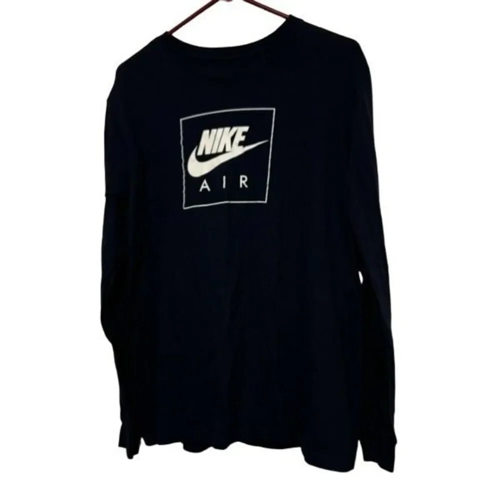 Nike Air Size Large The Nike Tee Long Sleeved T-Shirt